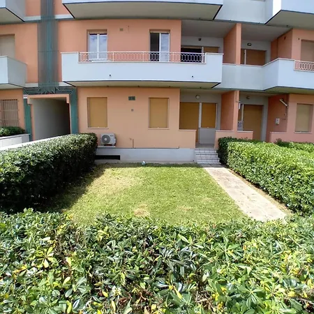 Fronte Mare Con Giardino Apartment Porto Recanati