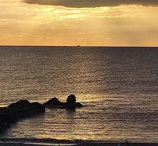 Fronte Mare Con Giardino Apartment Porto Recanati